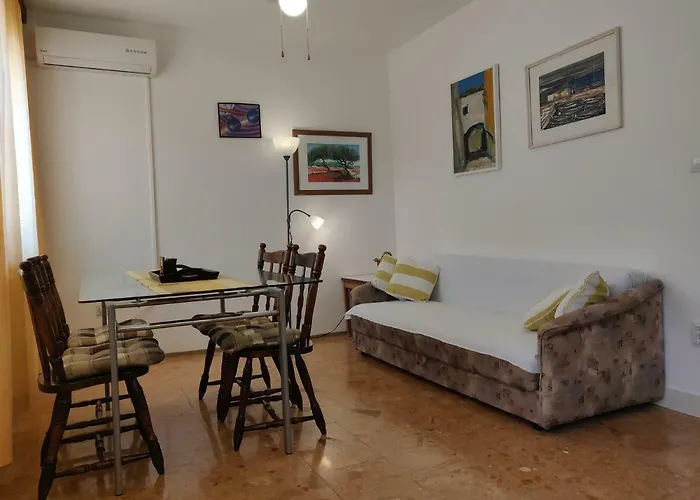 Apartment Zoric Grebastica